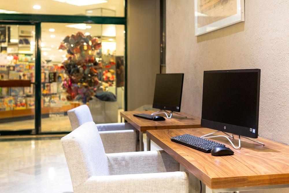 ควอลิตี้ อินน์ ปาชูกา Pachuca ภายนอก รูปภาพ Computers in a hotel