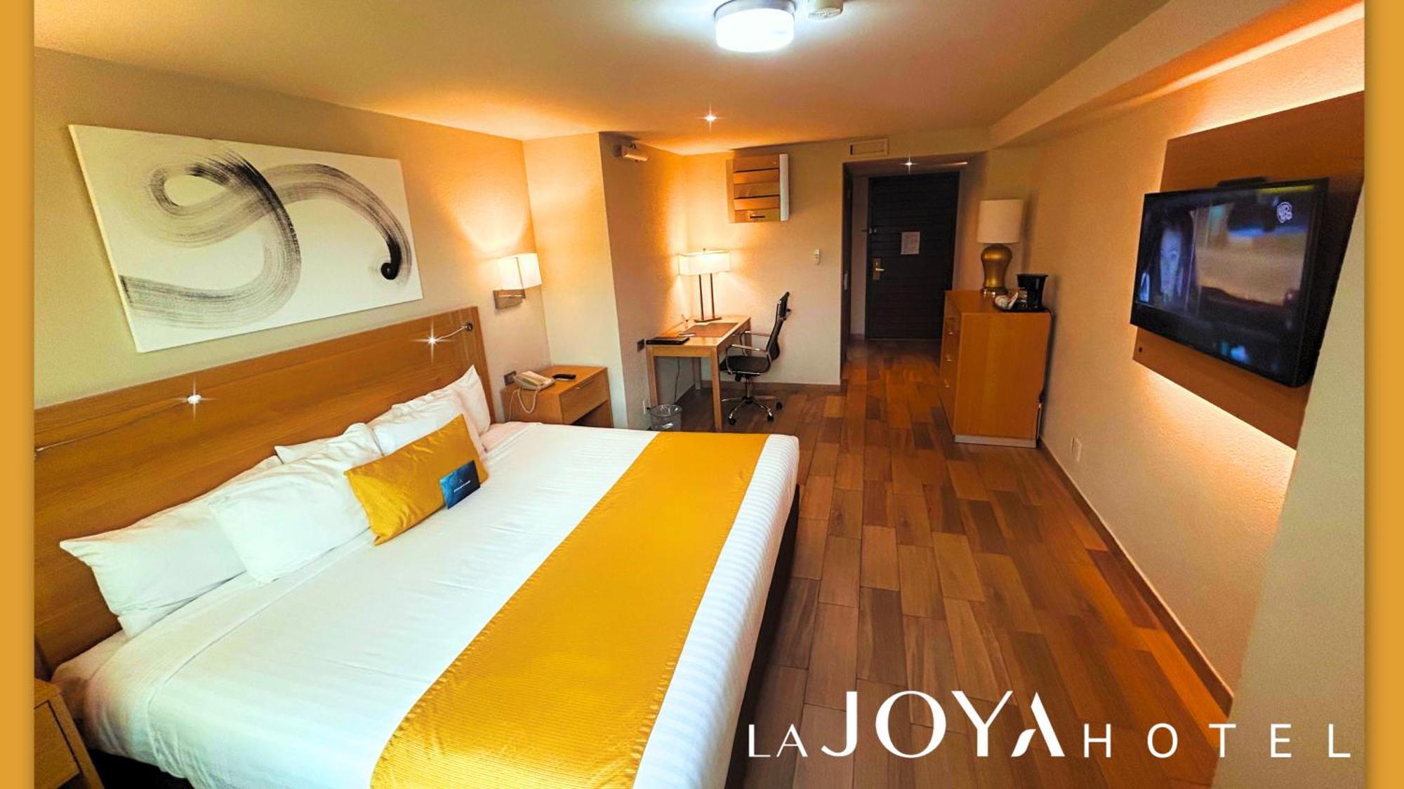ควอลิตี้ อินน์ ปาชูกา Pachuca ภายนอก รูปภาพ La Joya Hotel