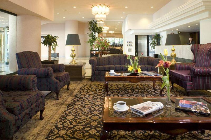 ควอลิตี้ อินน์ ปาชูกา Pachuca ภายนอก รูปภาพ The lobby of the hotel